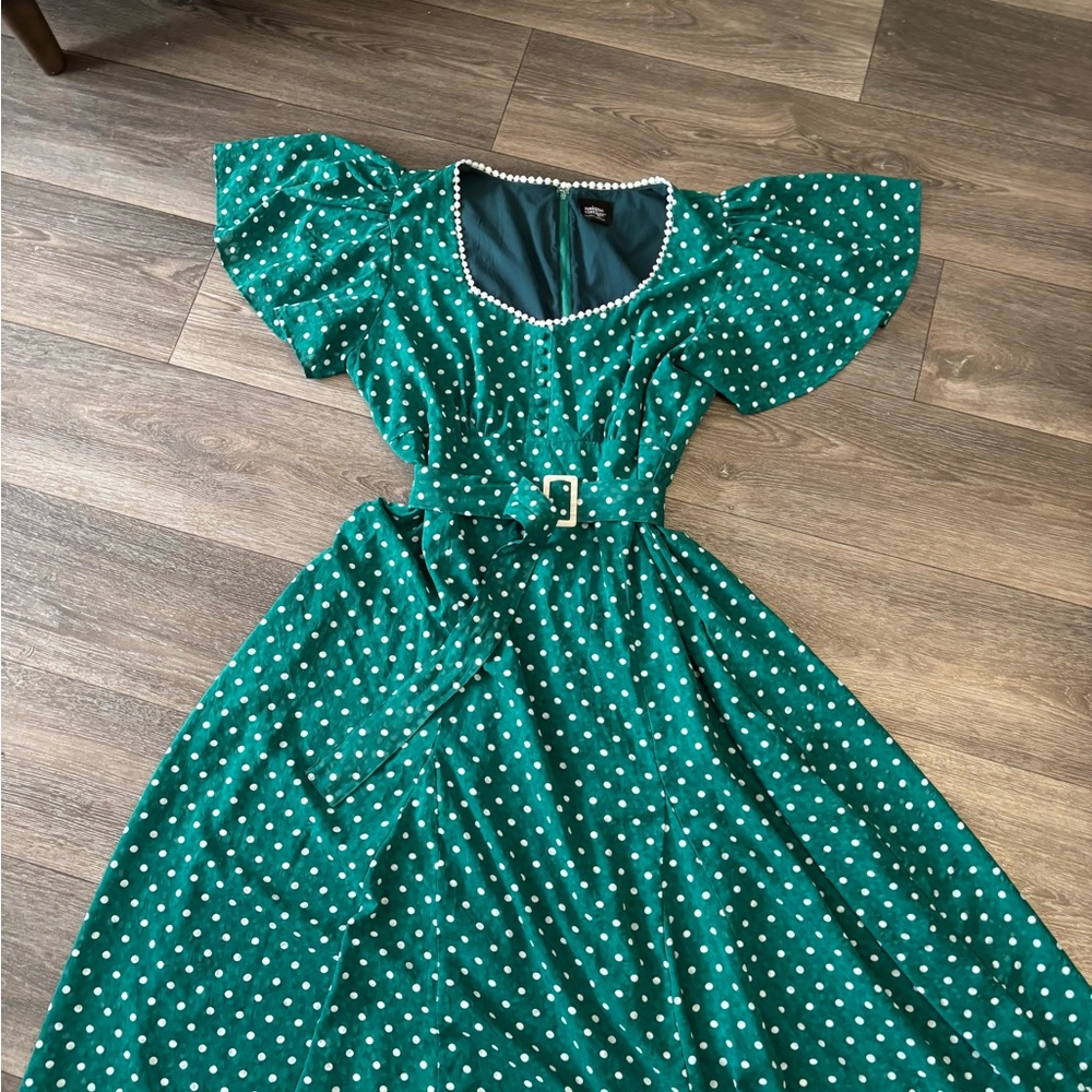 Unique Vintage green polkadot dress